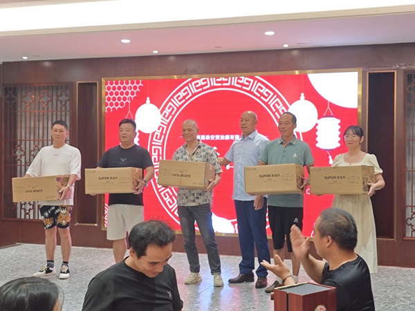 Fujian Taian laminavimo filmų Co., Ltd. Rudens vidurio šventės susibūrimo pokylis, nauja kelionė.